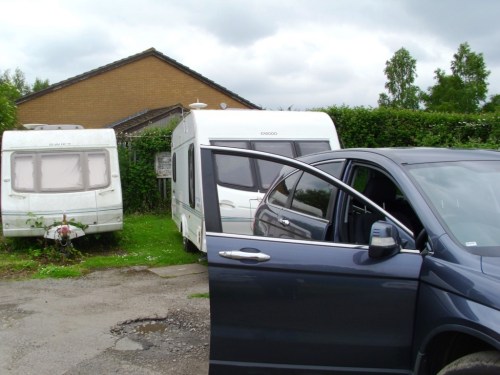 Caravan cleaning 002a